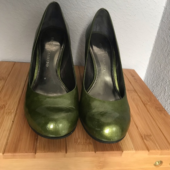 Vince Camuto Shoes - Vince Camuto Green heels